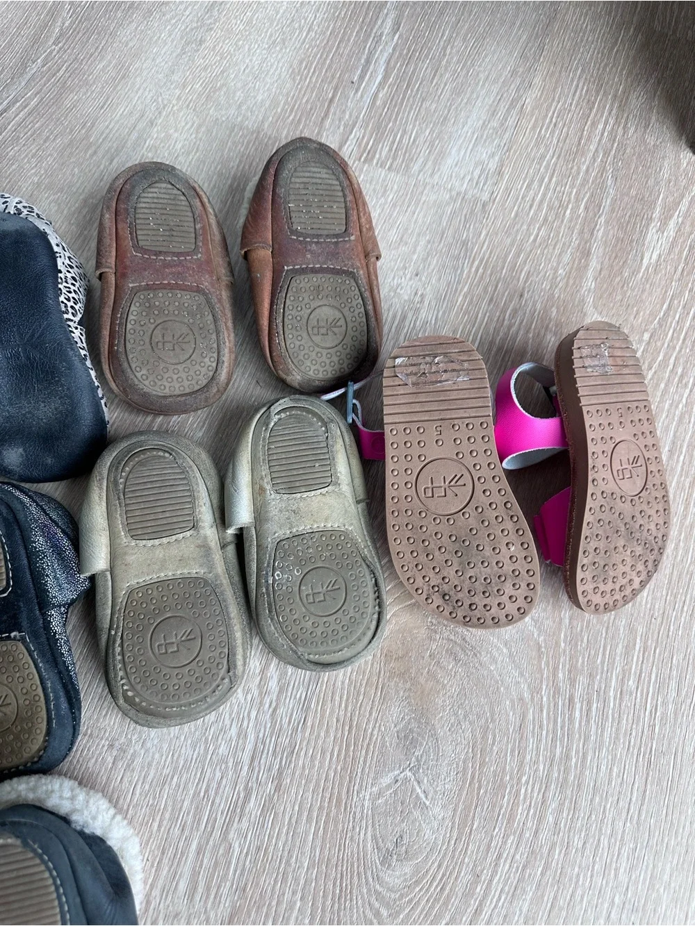 Freshly Picked Size 5 Shoe Lot Mini Soles & Soft Sole Chelsea Boots 9 Pairs T